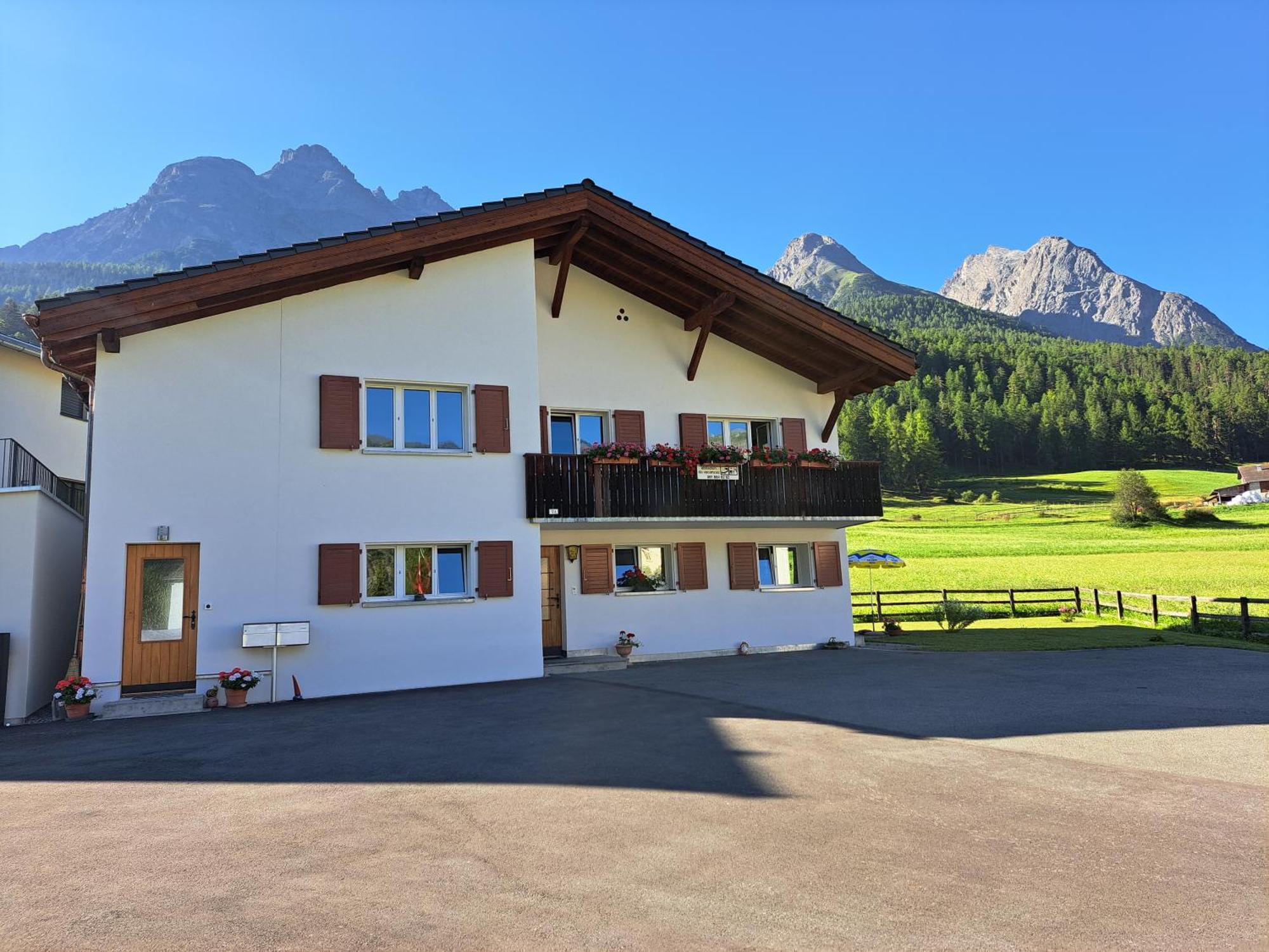 Haus Am See Tarasp Buitenkant foto